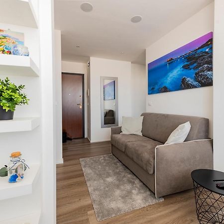 Piazza Salotto & Stazione Comfy Apartment Пескара Екстериор снимка
