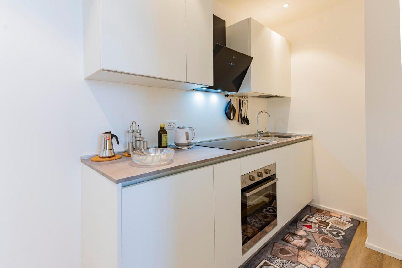 Piazza Salotto & Stazione Comfy Apartment Пескара Екстериор снимка